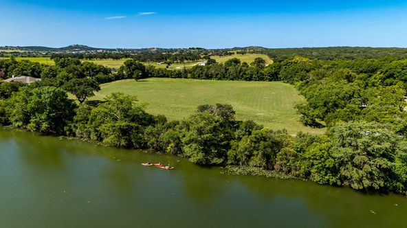 2511 Bandera Hwy, Kerrville, TX 78028